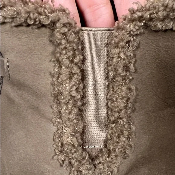 Toms Women's Brown Tan Heeled Ankle Boots with Faux Fur Trim Size 9 - Picture 7 of 9